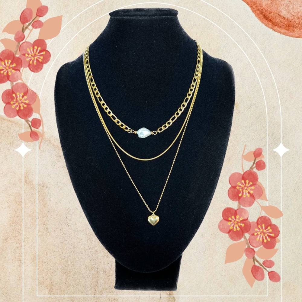 NWT - Layered Gold Tone Necklace w/ Mother of Pearl Dipped Over Steel